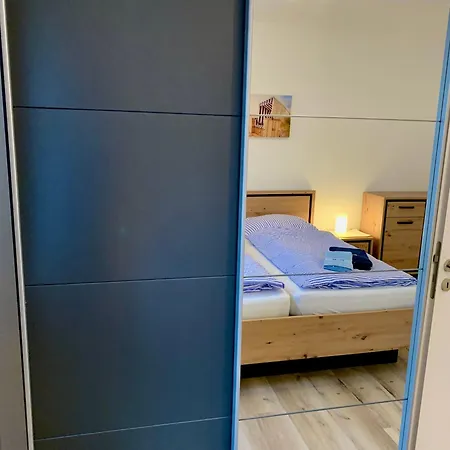 Apartment Hiev Up *