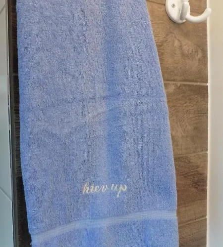 Apartament Hiev Up *